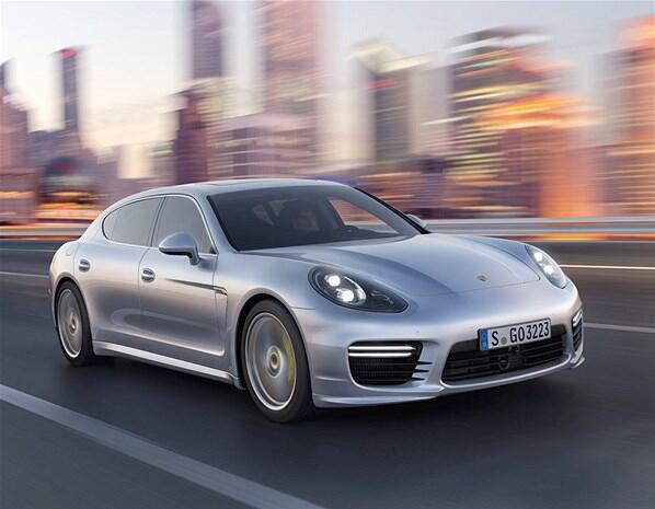 Porsche Panerama 2013 &quot;lebih montok tapi gesit&quot;