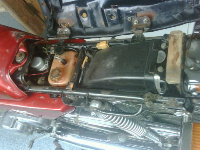 YAMAHA RX TWIN 125cc MERAH TAHUN 1976 ORISINILAN (BANDUNG)