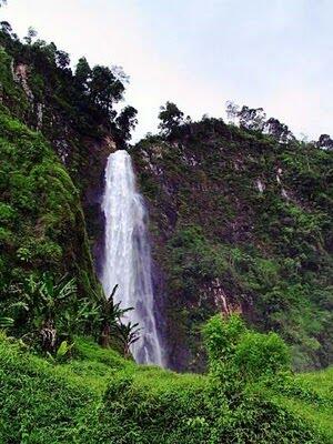 12 Air Terjun Tertinggi & Terindah di INDONESIA