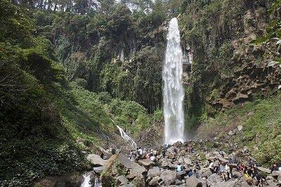 12 Air Terjun Tertinggi & Terindah di INDONESIA