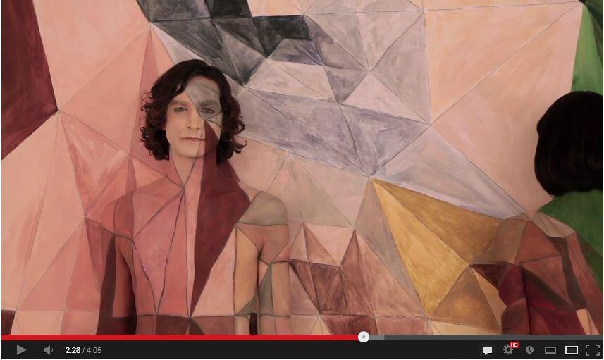 yang belum tau walk off the earth masuk gan (gotye-cover)