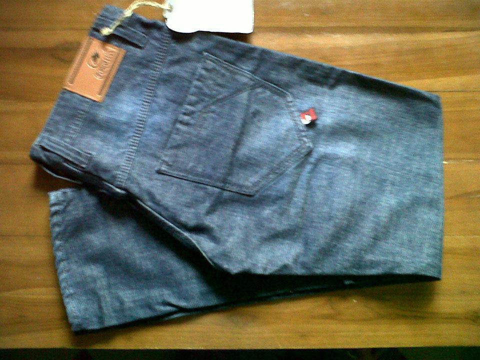 JUAL CELANA JEANS MEREK OCTHA(PRIBADI).OR DISTRO