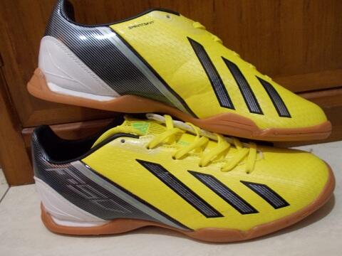 adidas spezial intack