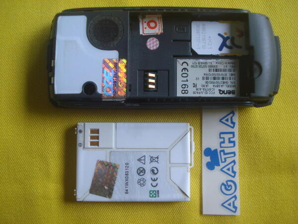 Nokia 1208, Panasonic GD 55, BenQ Siemens A 38 Jember