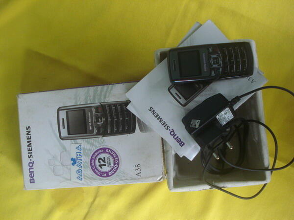 Nokia 1208, Panasonic GD 55, BenQ Siemens A 38 Jember