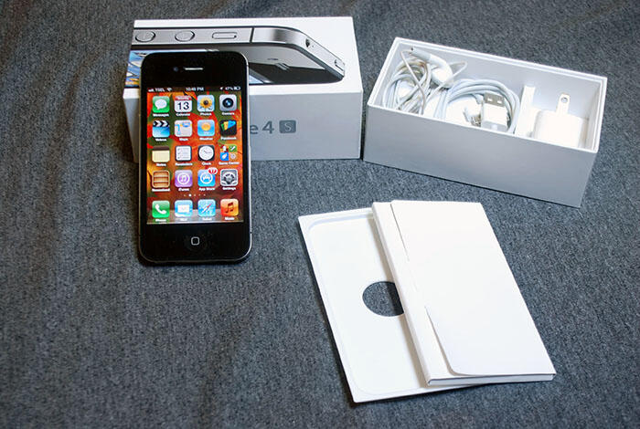 iPhone 4 & 4S || Black & White | 16Gb & 32GB | FULLSET | 2nd | MULUS || JOGJA