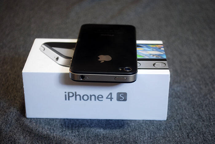 iPhone 4 & 4S || Black & White | 16Gb & 32GB | FULLSET | 2nd | MULUS || JOGJA