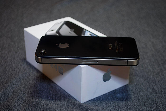 iPhone 4 & 4S || Black & White | 16Gb & 32GB | FULLSET | 2nd | MULUS || JOGJA