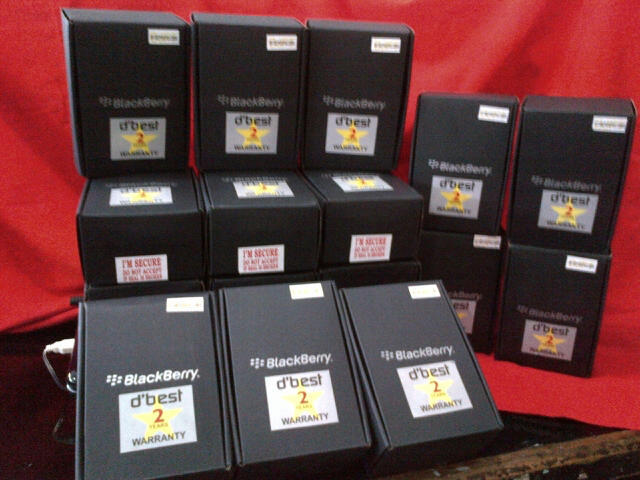 BLACKBERRY ESSEX 9650 GSM & CDMA OS.6 cam 3,2MP, 3G BARU GARANSI 2 TAHUN