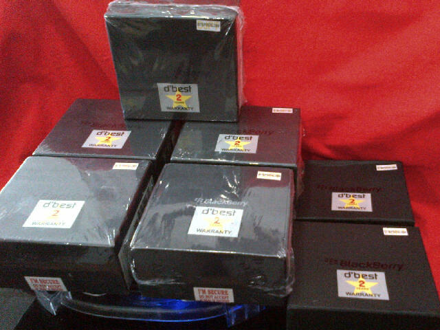 Blackberry Baru Dakota 9900 putih & Hitam OS.7 Touchscreen Garansi 2 Tahun
