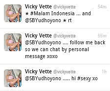 Bintang Porno Vicky Vette 'Goda' SBY di Twitter!