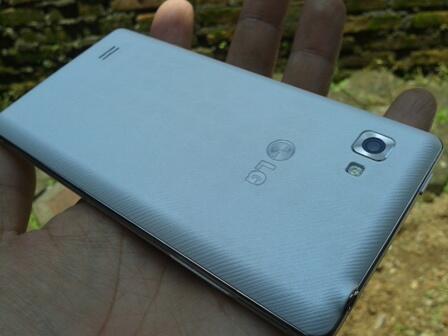 LG OPTIMUS 4X HD P880 WHITE Muluus