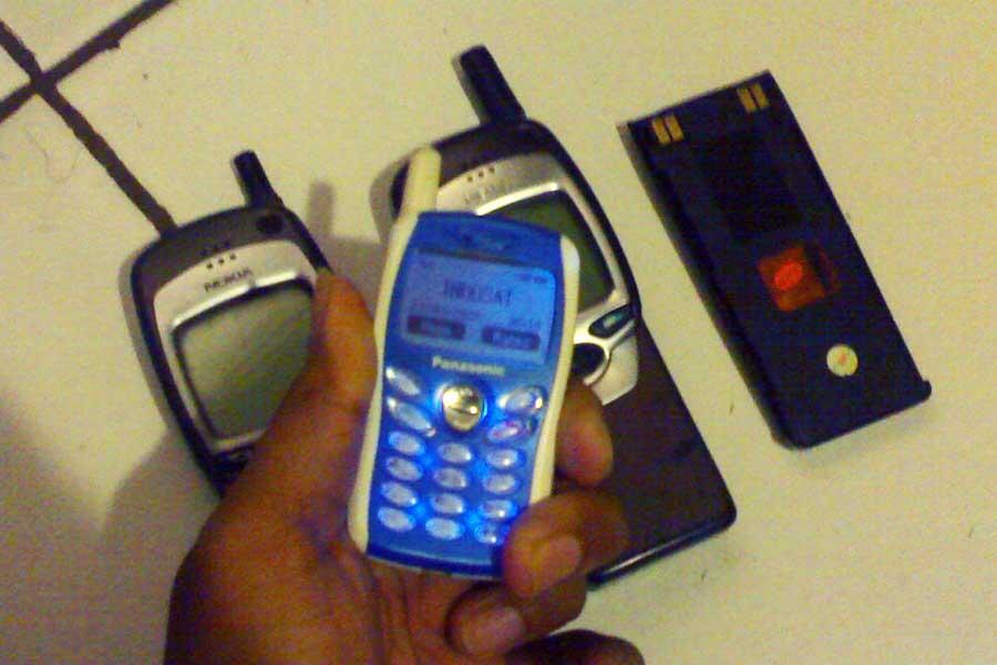 Jual HP Jadul Paket 14413: Mesin Nokia 7110 2unit & Panasonic GD55