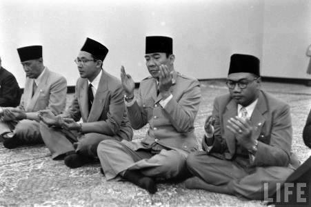 Kumpulan Foto Bapak Presiden I.r. soekarno