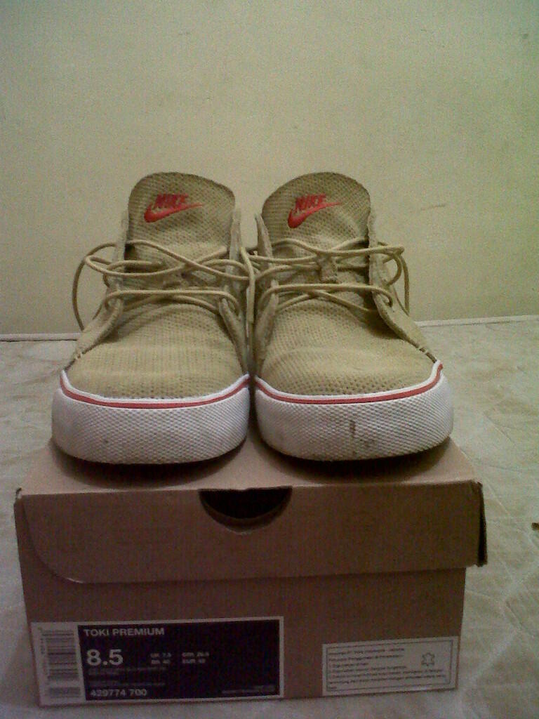 WTS : Sepatu casual Nike TOKI PREMIUM Ori.....!!!