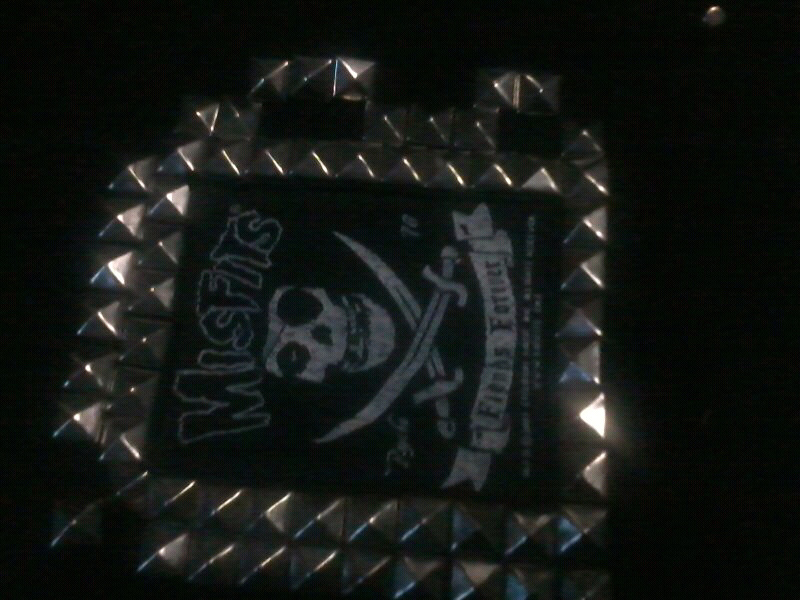jual punk vest full patch ori full spike ( rompi punk )