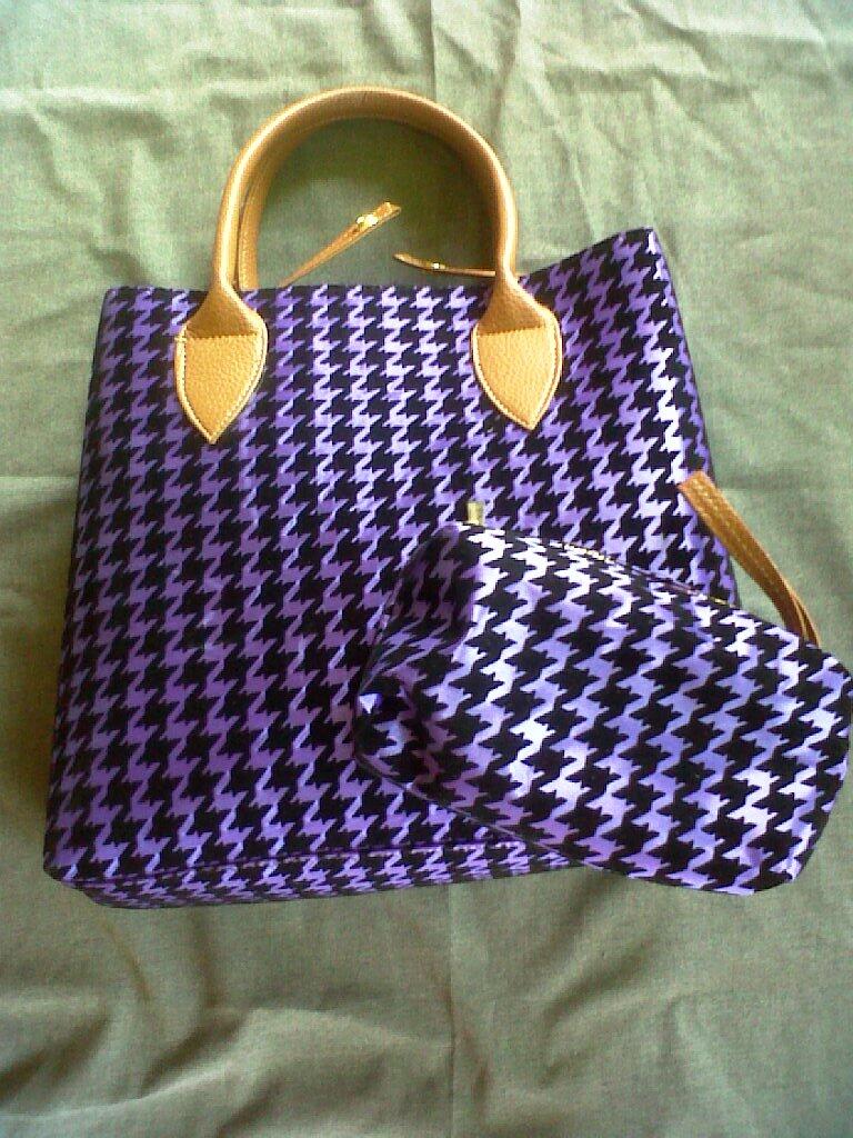 Tas Leopard, Polkadot, Abstrak