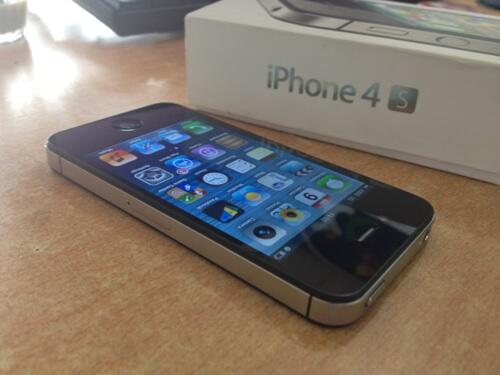 Apple iPhone 4S 64GB Wi-fI-Apple iPhone 5 64GB Wi-Fi