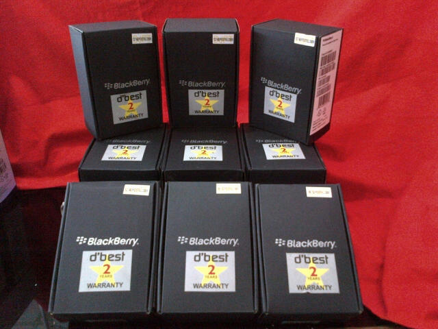 BLACKBERRY APOLLO 9360 OS.7, Cam 5MP & 3G Black & White BARU GARANSI 2 TAHUN