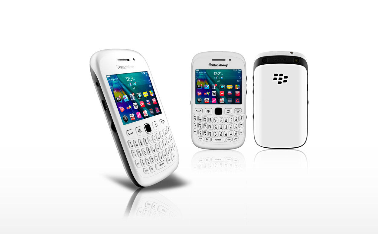 BLACKBERRY AMSTRONG 9320 OS.7 Cam 3.2MP Grey & white Baru Garansi 2 Tahun