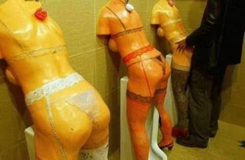 Galeri Toilet terlucu terbaik terkocak dan termahal.