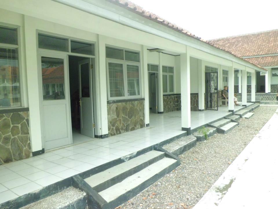 Dibutuhkan Tenaga Pendidik dan Kependidikan di SMK-IT Al-Junaediya Sukabumi. Mau?