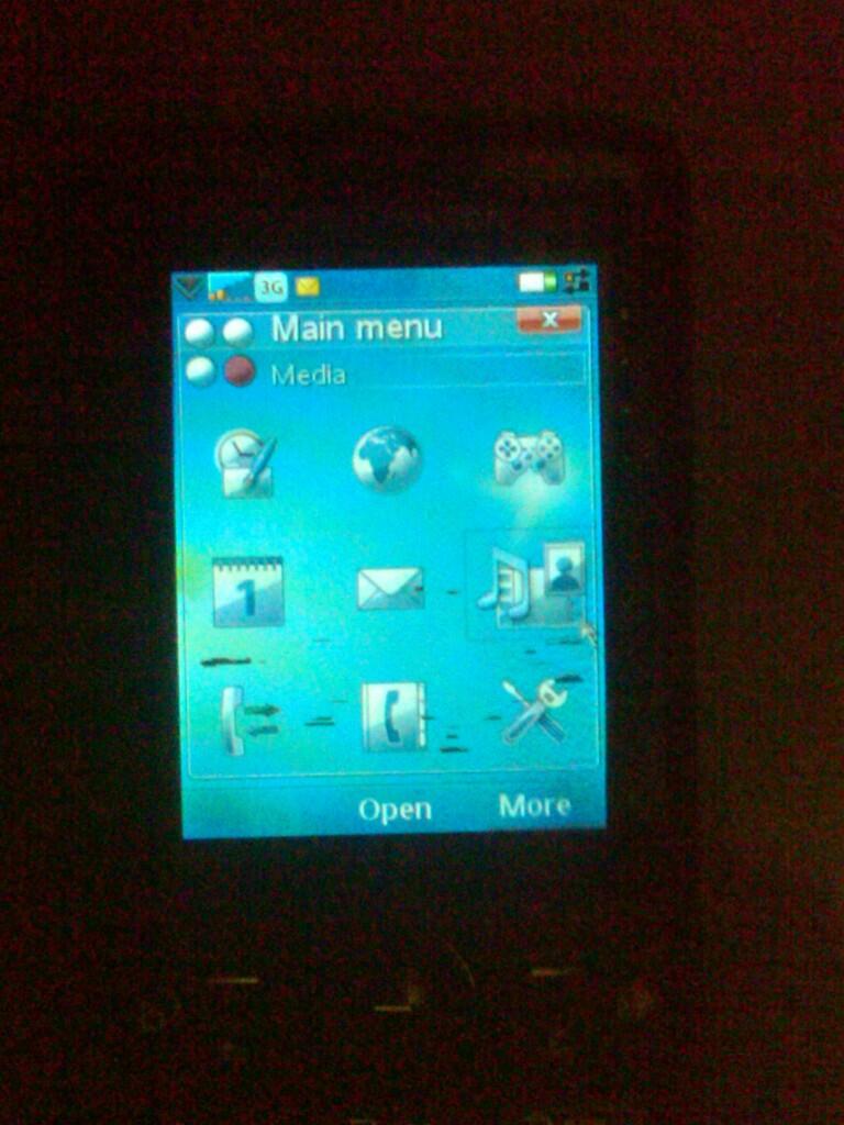 jual Murah Sony Ericsson G700 Batangan Bandung