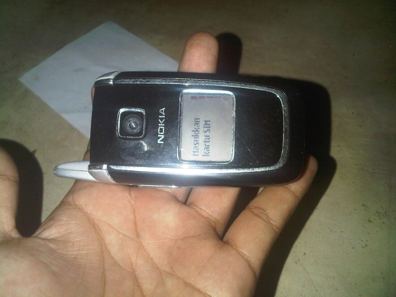 blackberry javelin 8900, bb badak 8700g ,nokia flip 6101 jogja/yogyakarta
