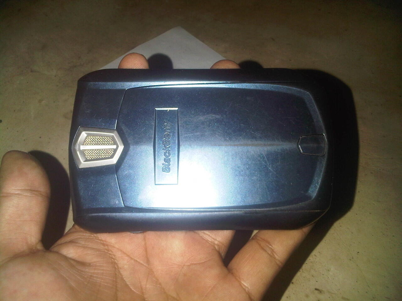 blackberry javelin 8900, bb badak 8700g ,nokia flip 6101 jogja/yogyakarta