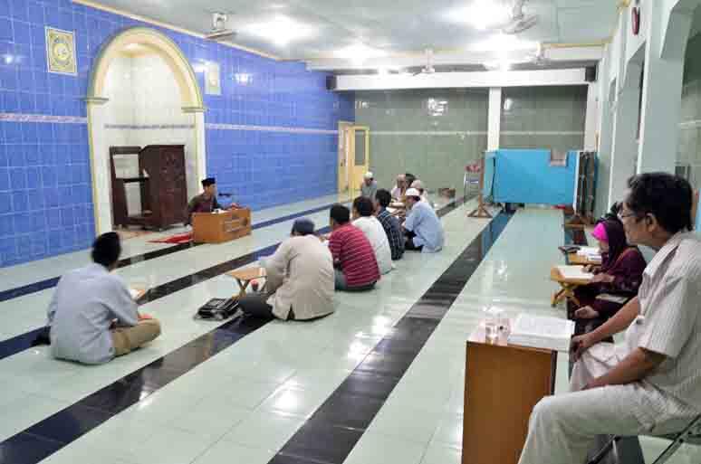 Kegiatan Masjid Kami Di Pucang Anom Surabaya