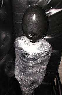 9 Teknik Penyiksaan Brutal Paling Mengerikan di Dunia