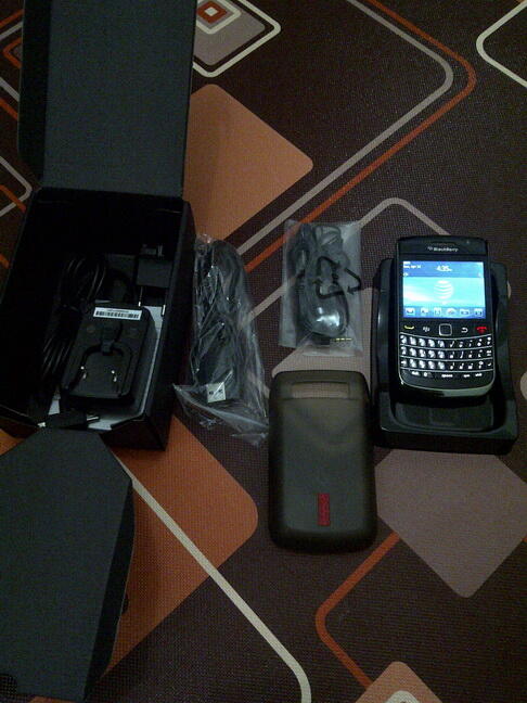 Blackberry 9700 aka Onix 1 hitam mulus fullset bonus capdase
