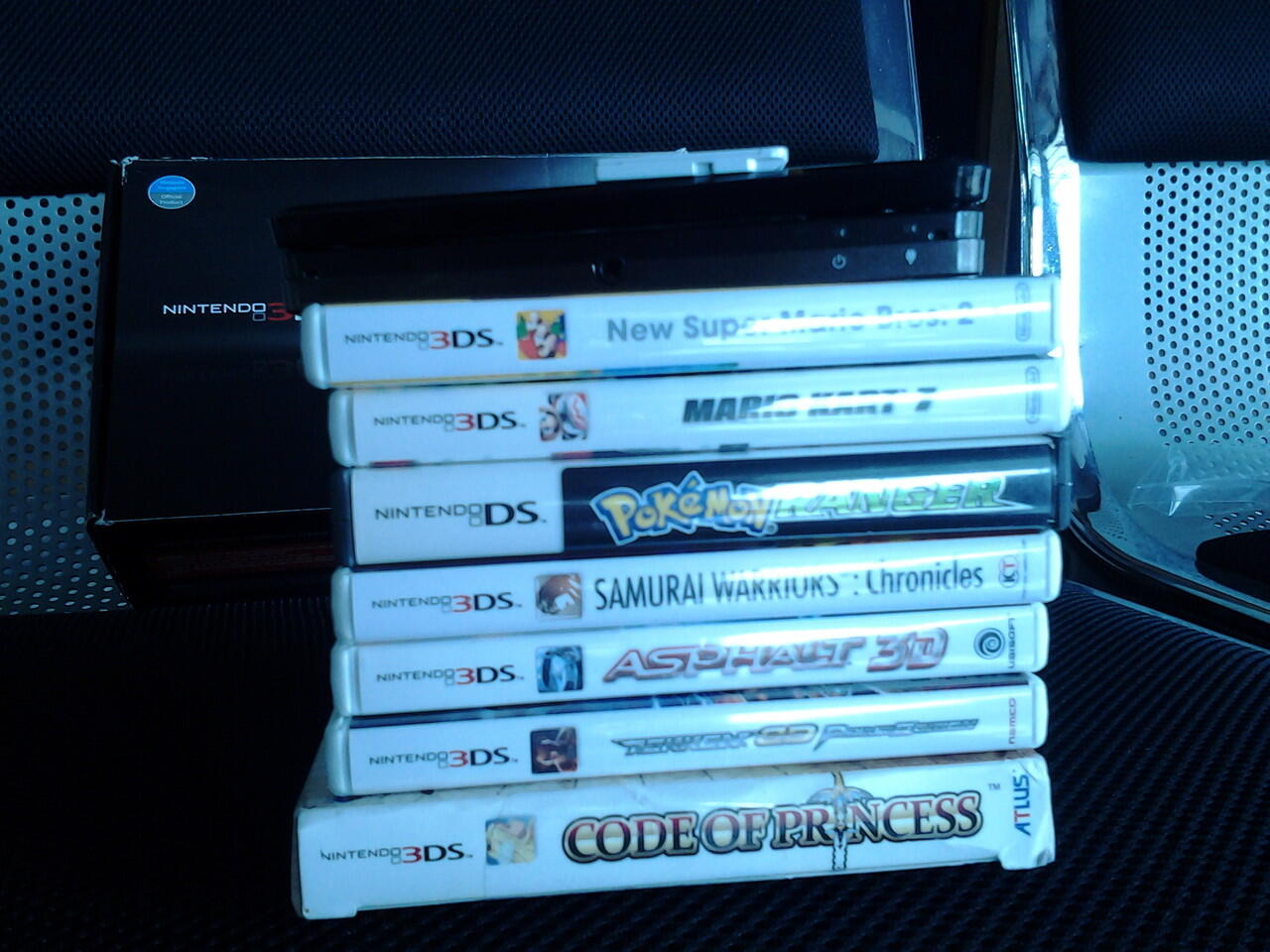 NINTENDO 3DS COSMO BLACK