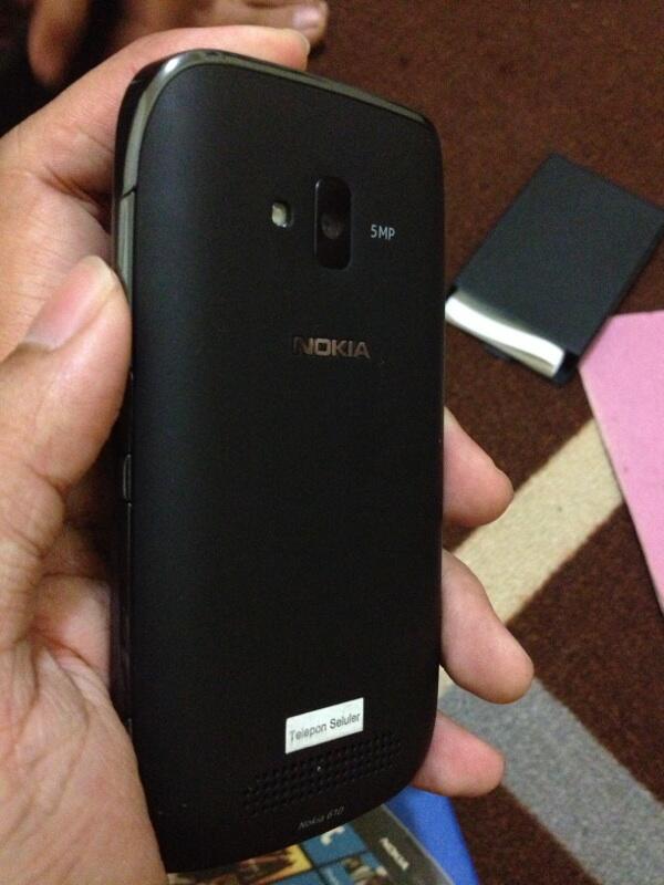 Nokia Lumnia 610 Black GARANSI PANJANG!!! MALANG