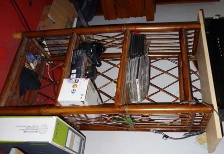 Terjual Obral Lemari, Springbed, Rak buku, Meja eks Kosan 