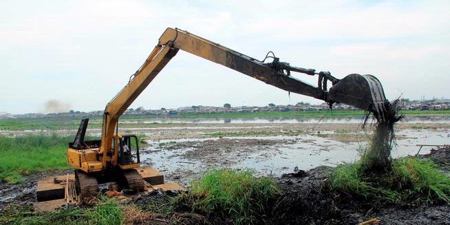 ( Berita Pen Boi ) Hore... Akhirnya Waduk Pluit Mulai Terlihat