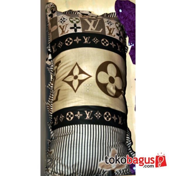 Bantal Cinta Queen House