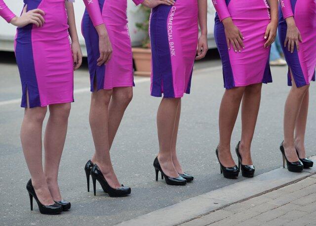 Umbrella Girls di Qatar yang "Hot"