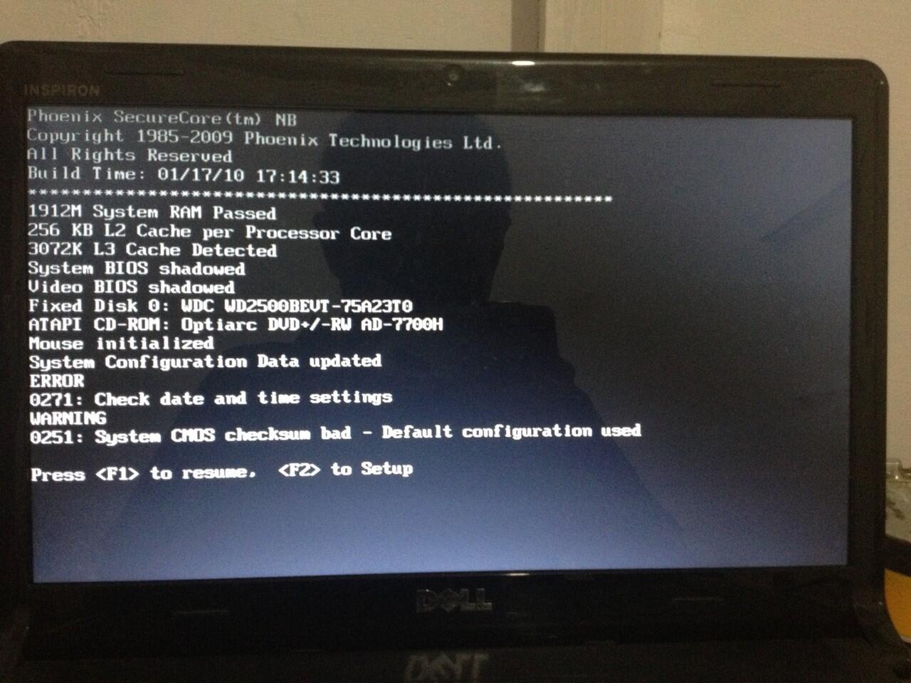 HELP laptop ane susah dihidupin dan muncul error