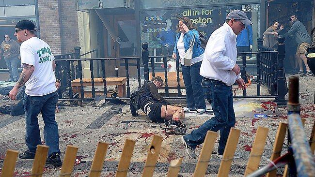 &#91;updated&#93; Foto-Foto Tragedi Bom Panci di Boston Marathon (SEREEEM GAN..)