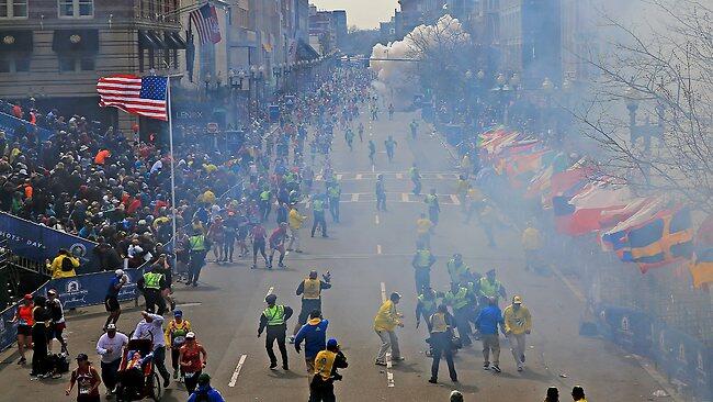 &#91;updated&#93; Foto-Foto Tragedi Bom Panci di Boston Marathon (SEREEEM GAN..)