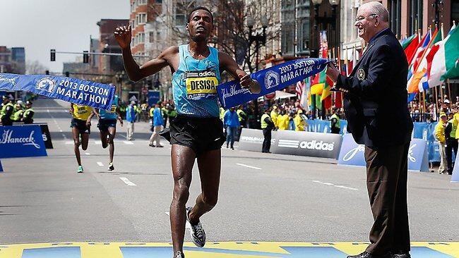 &#91;updated&#93; Foto-Foto Tragedi Bom Panci di Boston Marathon (SEREEEM GAN..)