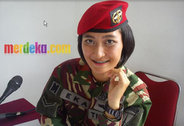 &#91;Kopassus Tercantik !! &#93; Sersan Eka, model cantik ini pilih jadi Kopassus