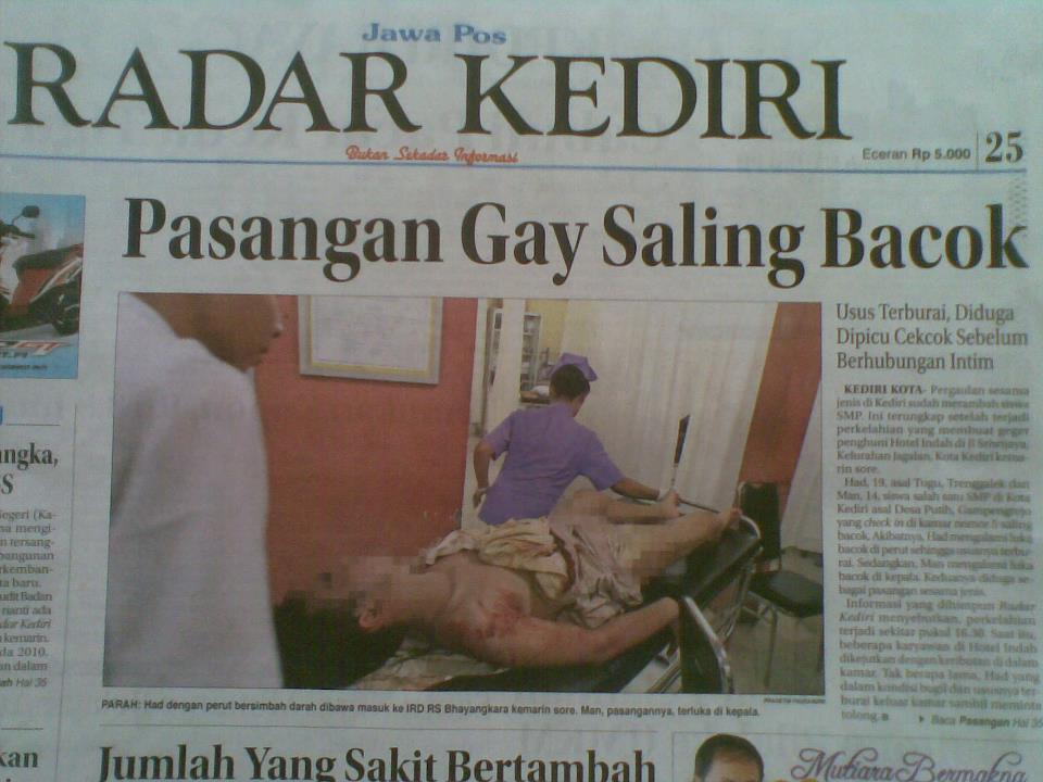 &quot; Pasangan GAY saling Bacok Kediri &quot;