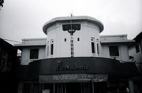 Gedung Bioskop Tua di Bandung
