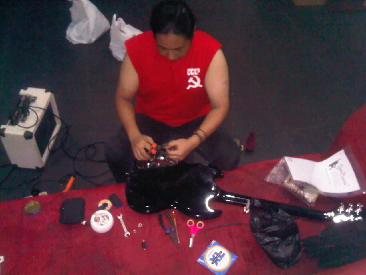 Terima Jasa : Service & Tune Up - Alat Musik ,, Guitar ,, Bass ,, Instrument DLL