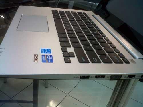 ASUS S300CA C1040H Core i3 Promo Dollar Rp 10.000,- Tipe ini saja....