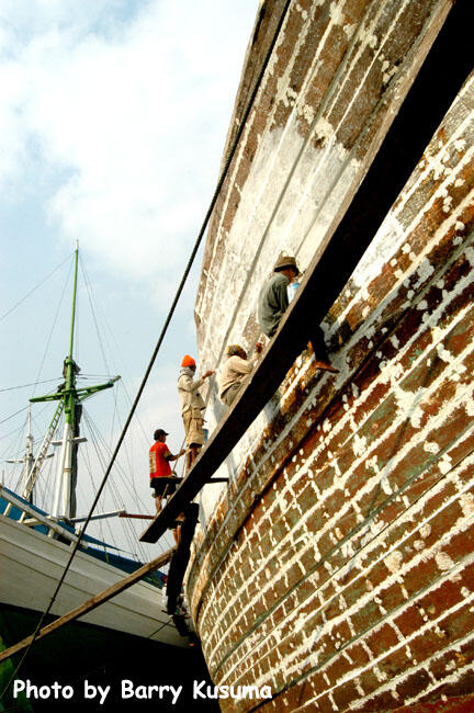 Phinisi Kapal Layar Kebanggaan Indonesia.