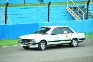 PEUGEOT 505 GTI 88 MT