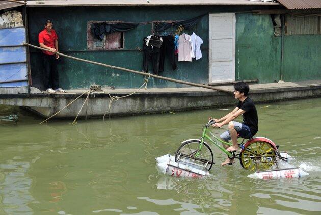 Jika Banjir, Modifikasi Sepeda Kalian Seperti ini